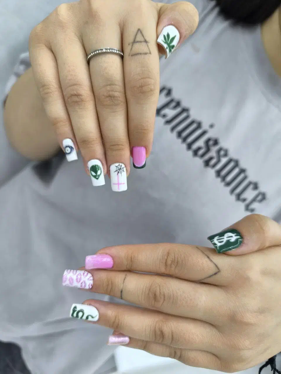 خدمات تخصصی ناخن زیبایی و ترمیم|خدمات آرایشگری و زیبایی|قم, پردیسان|دیوار