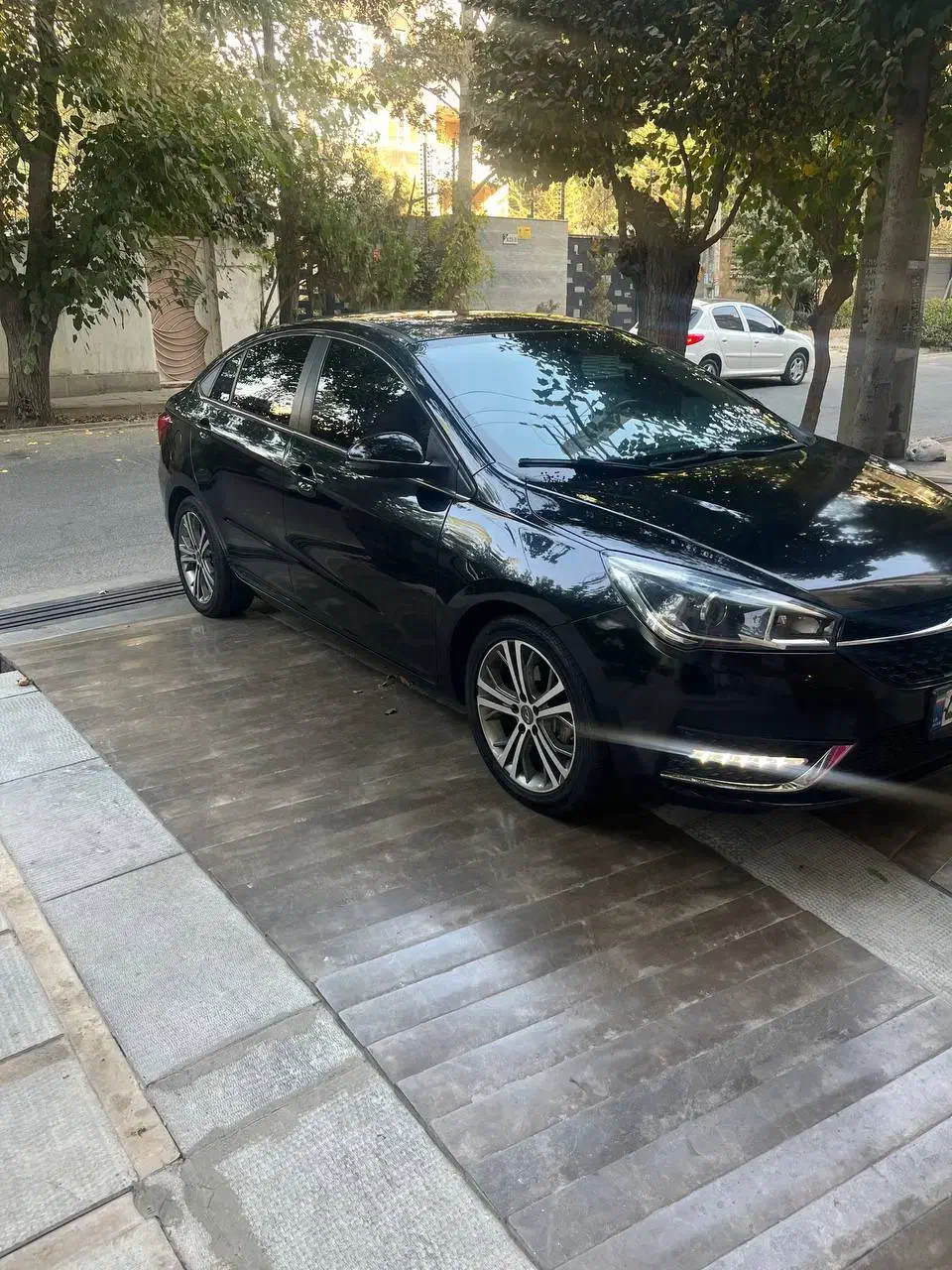 آریزو اکسلنت بی خط وخش کم کار در حد صفر|خودرو سواری و وانت|کرج, فاز ۱ مهرشهر|دیوار