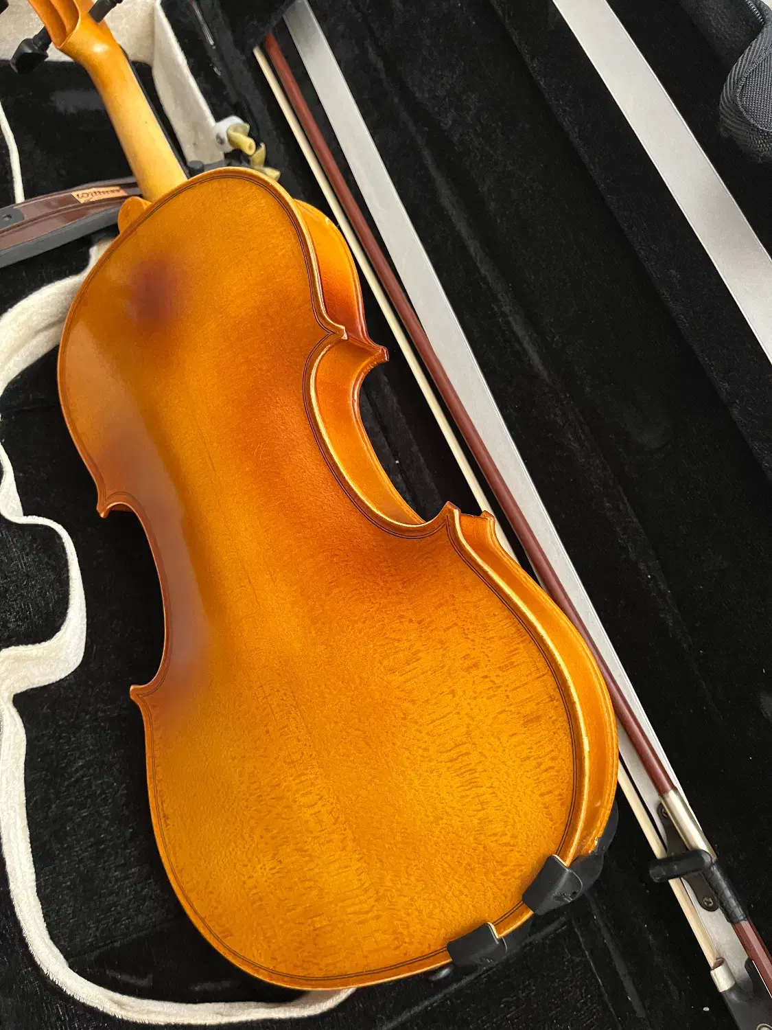 ویولن TF142اصلی با شناسنامه و لوازم کامل|ویولن|شیراز, ارم|دیوار