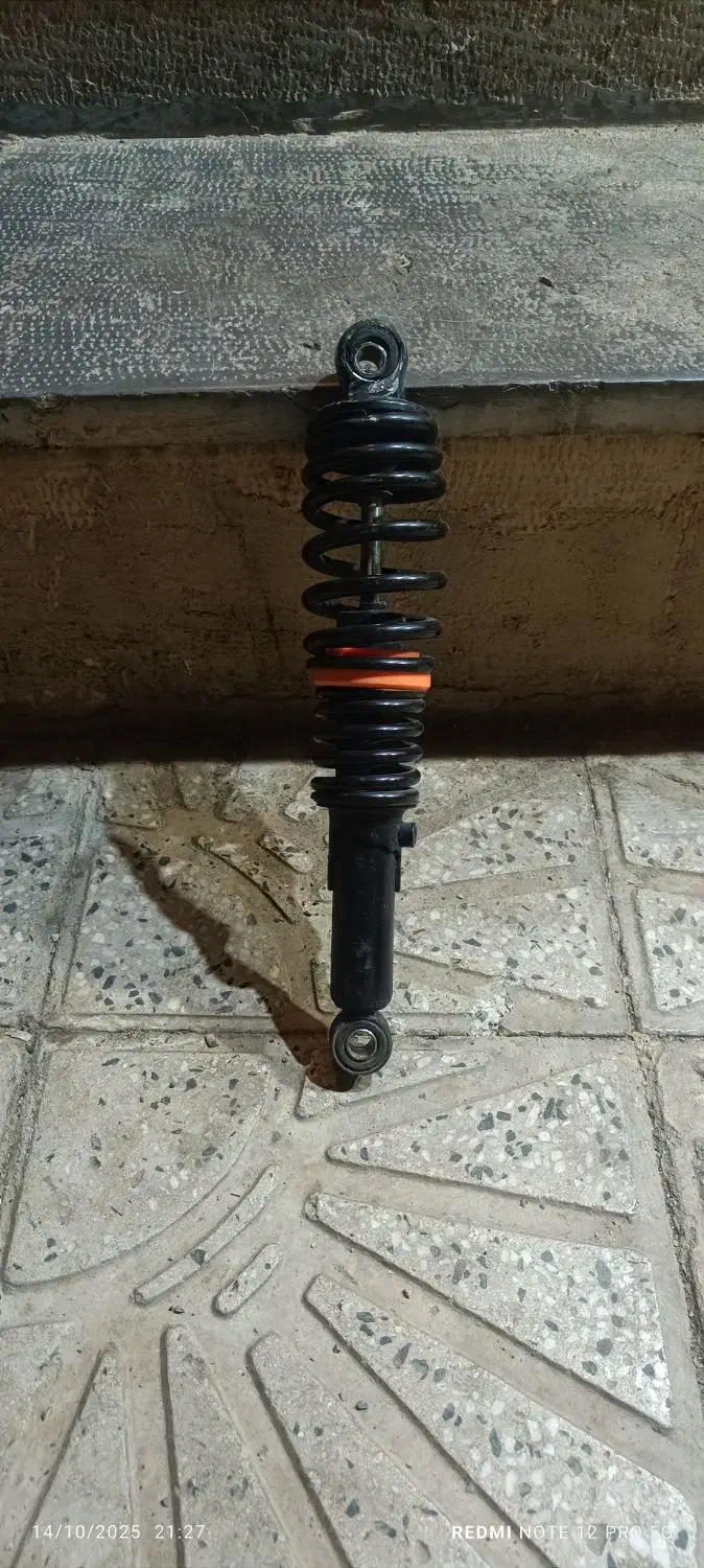 کمک فنر عقب موتورسیکلت پولسار،(طرح پالس) 180|قطعات یدکی و لوازم جانبی|همدان, |دیوار