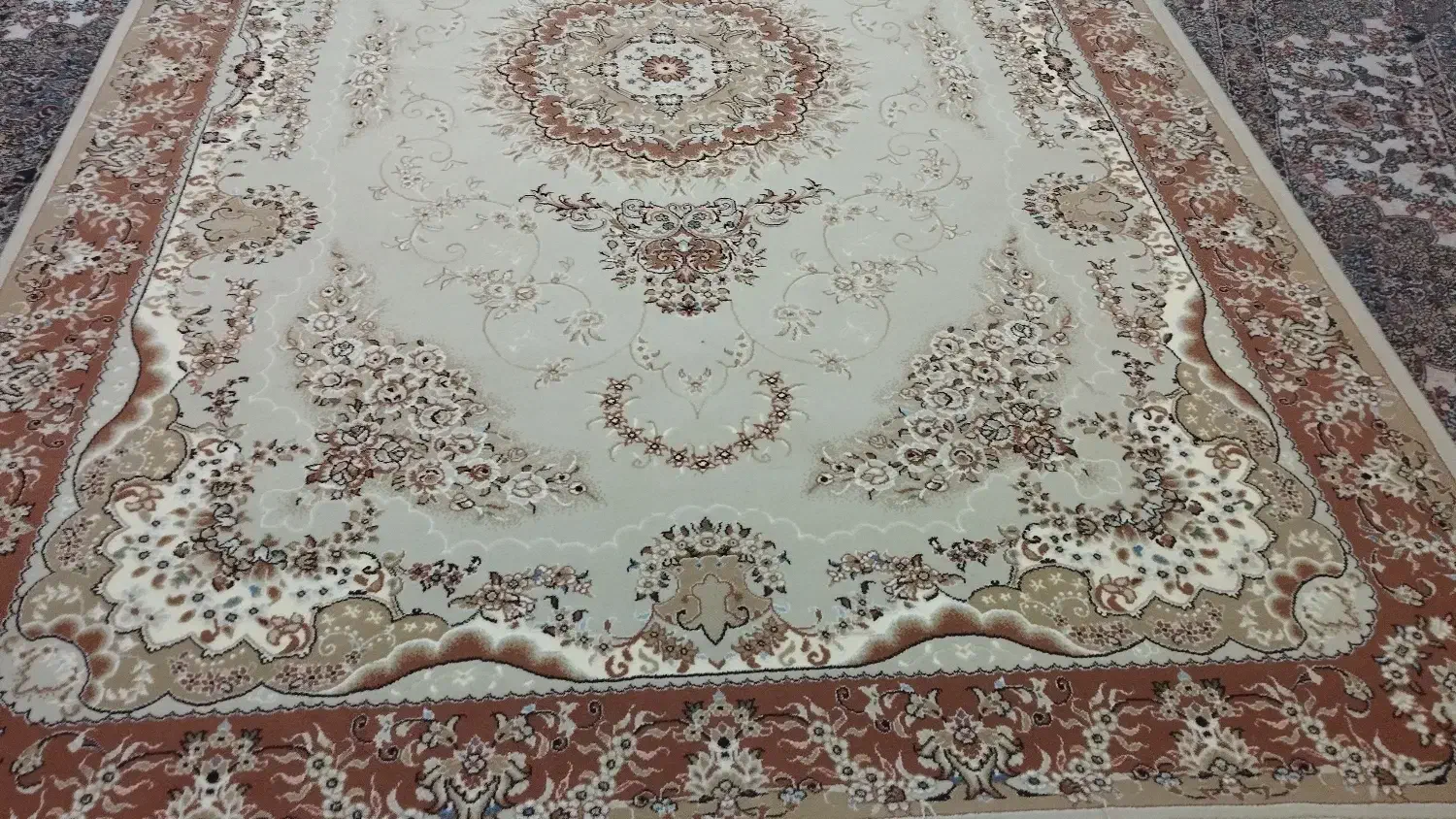 فرش نو|فرش|شهرکرد, |دیوار