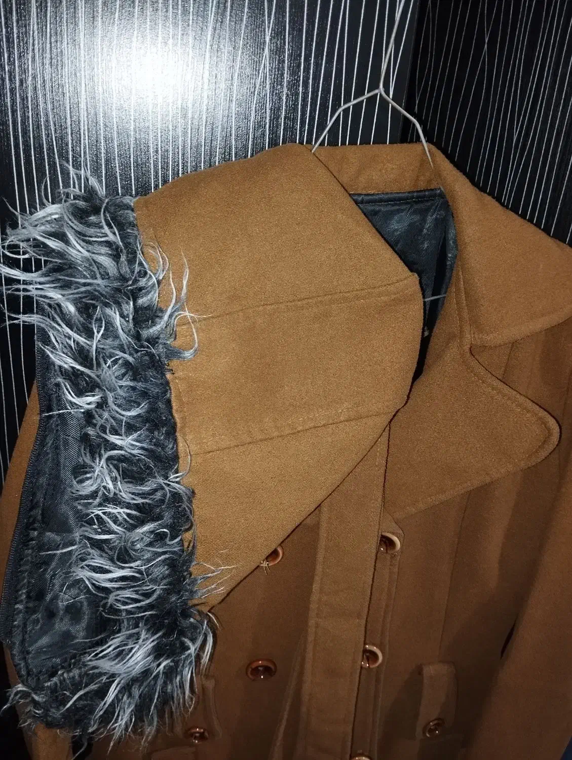 پالتو|لباس|خرم‌آباد, |دیوار