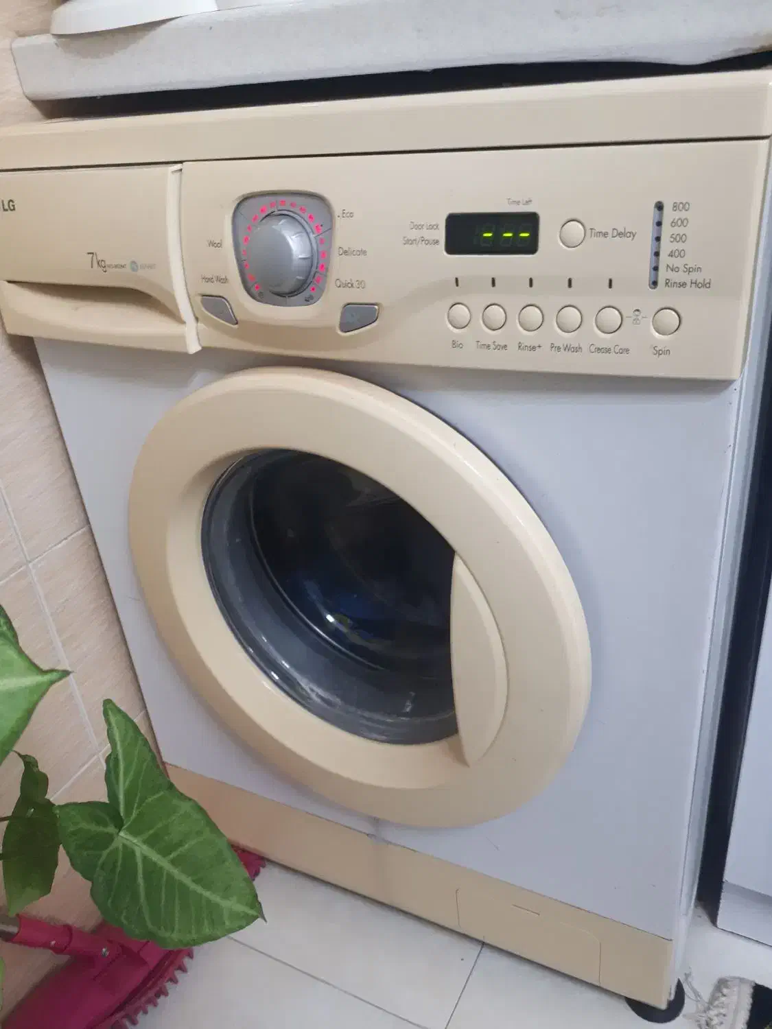 ال جی 7 کیلویی اصلی|ماشین لباسشویی و خشک‌کن لباس|رشت, باهنر|دیوار