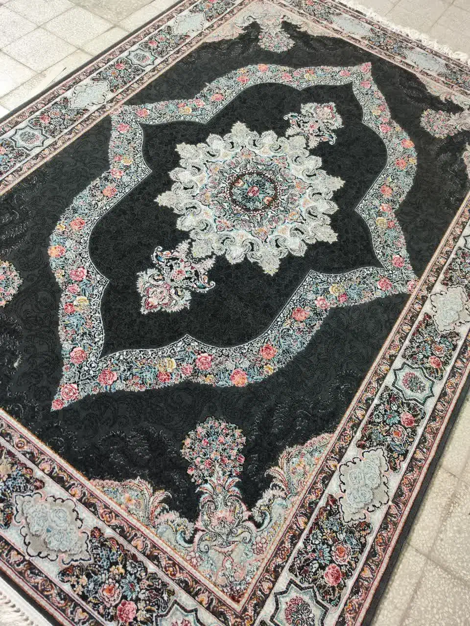 فرش سلنا|فرش|ایلام, |دیوار