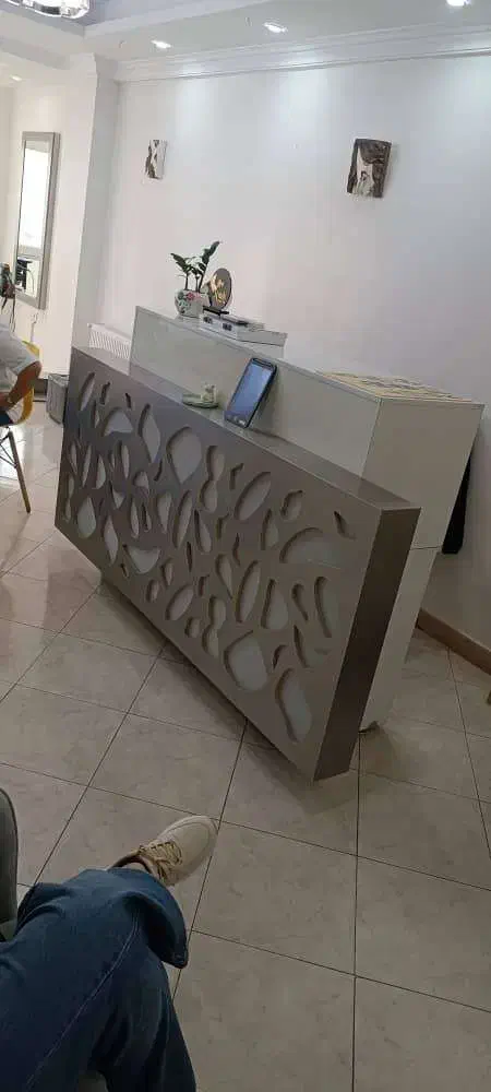 صندلی و میز کانتر آرایشگاهی|آرایشگاه و سالن‌های زیبایی|تهران, سجاد|دیوار