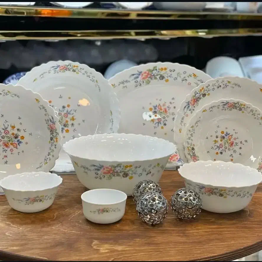 سرویس جهیزیه آرکوپال ایرانی۲۴ نفره کامل|ظروف سرو و پذیرایی|یاسوج, |دیوار