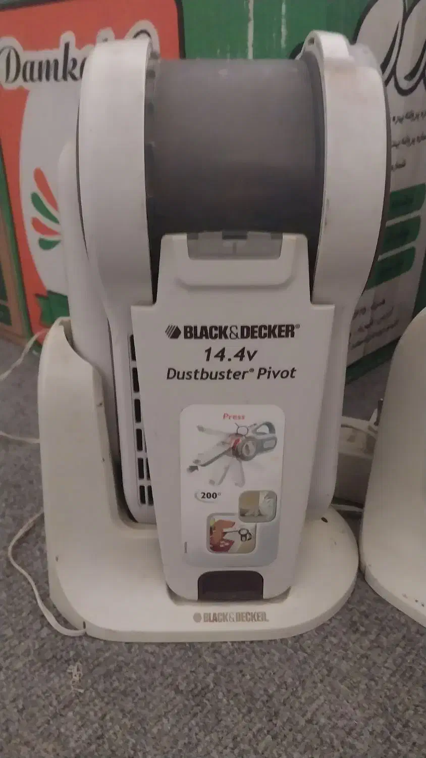 دوعددجاروشارژی بلک اندکر انگلیسی|جاروبرقی، جارو شارژی، بخارشو|کاشان, گبرها|دیوار