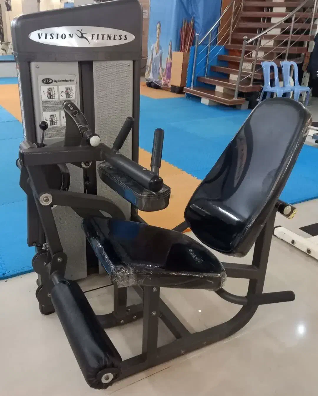 فروش باشگاه(وسایل بدنسازی خارجی)|تجهیزات ورزشی|اصفهان, پروین|دیوار