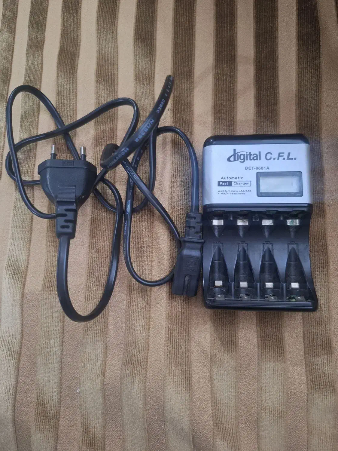 شارژه باطری اصلی در حد نو|دوربین عکاسی و فیلم‌برداری|تهران, منیریه|دیوار