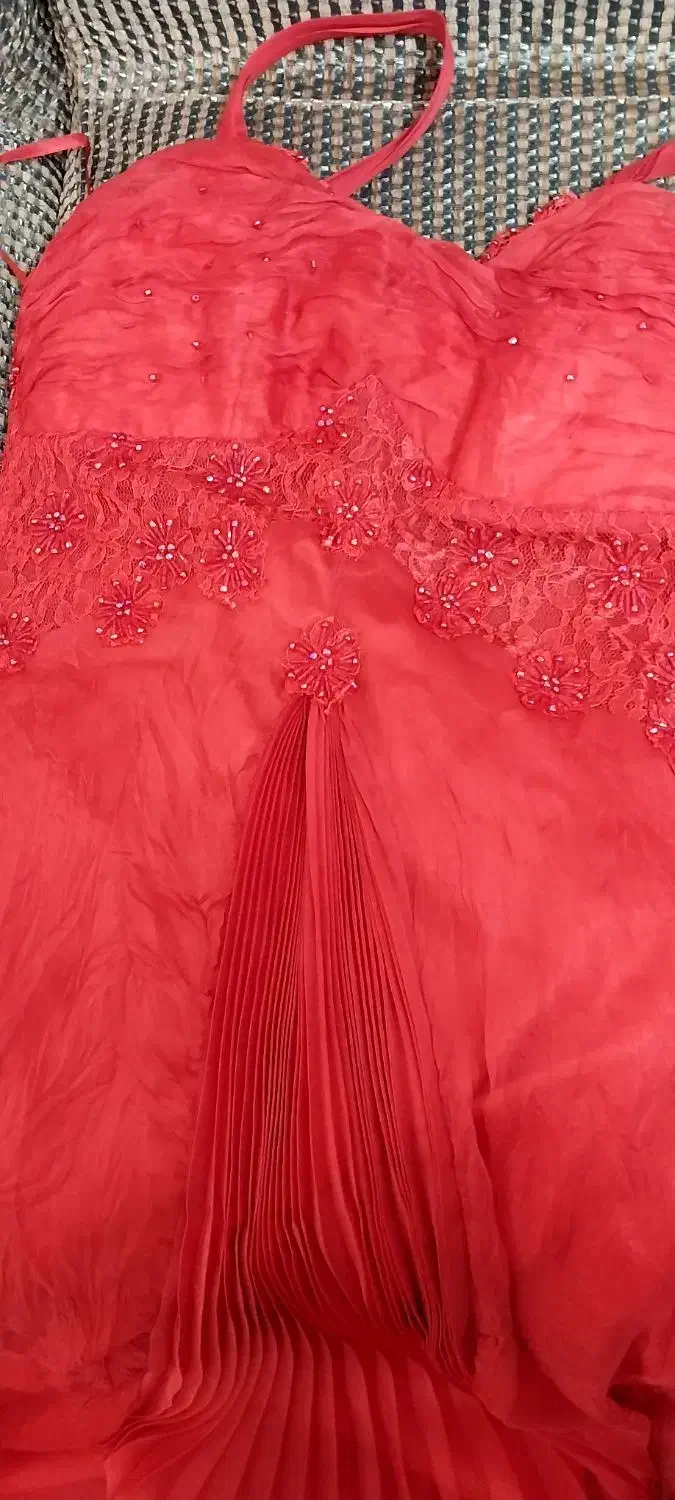 پیراهن های مجلسی قیمت هردو باهم۲ تومن|لباس|ری, منصوریه منگل|دیوار