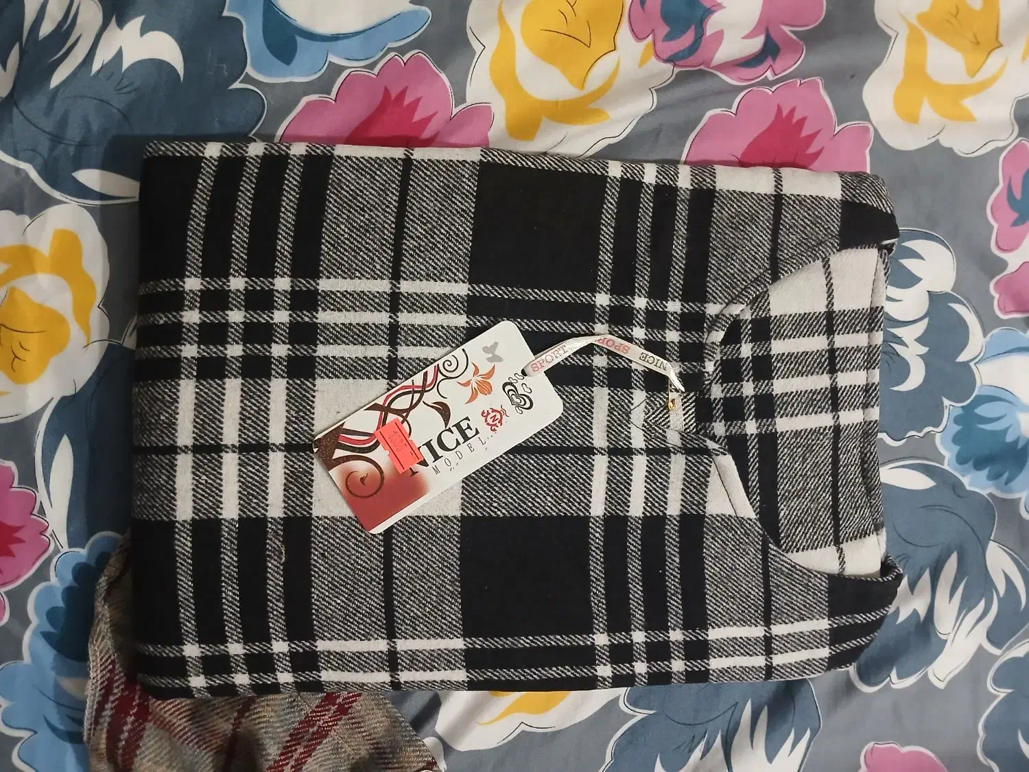 مانتو ولباس خواب|لباس|گرگان, |دیوار