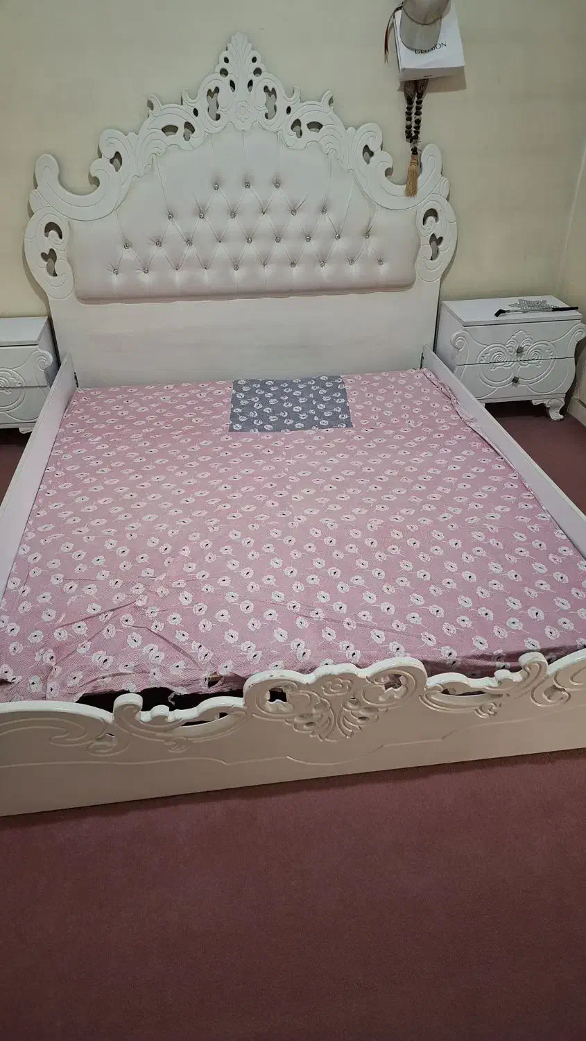 تختخواب دونفره|تخت و سرویس خواب|کرج, حصارک بالا|دیوار