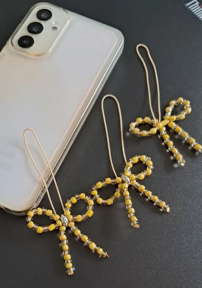 آویز پاپیونی مناسب گوشی، فلش، کیف|زیورآلات و اکسسوری|رشت, بوسار|دیوار