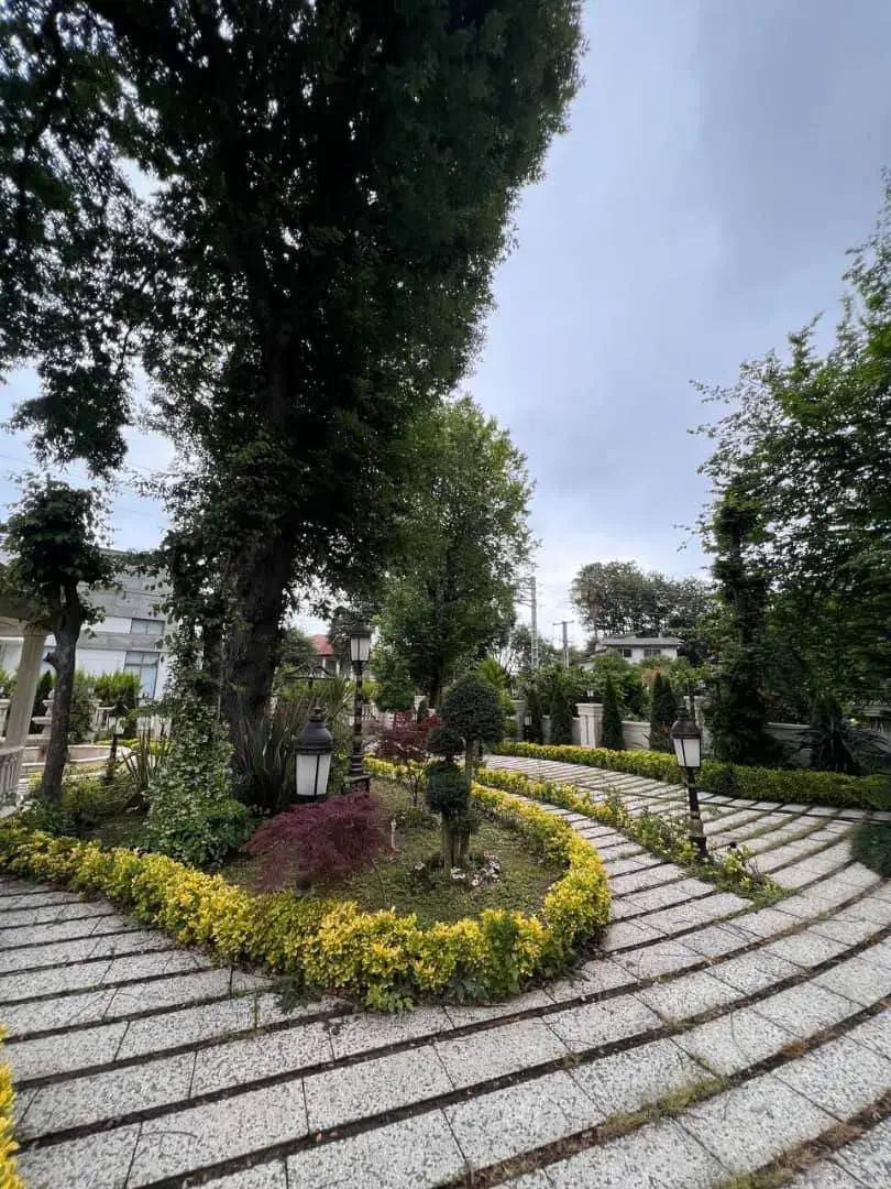 عمارت باغی۶۹۰متربهشت استخرداخل/زیرقیمت بعلت مهاجرت|فروش خانه و ویلا|محمودآباد, |دیوار