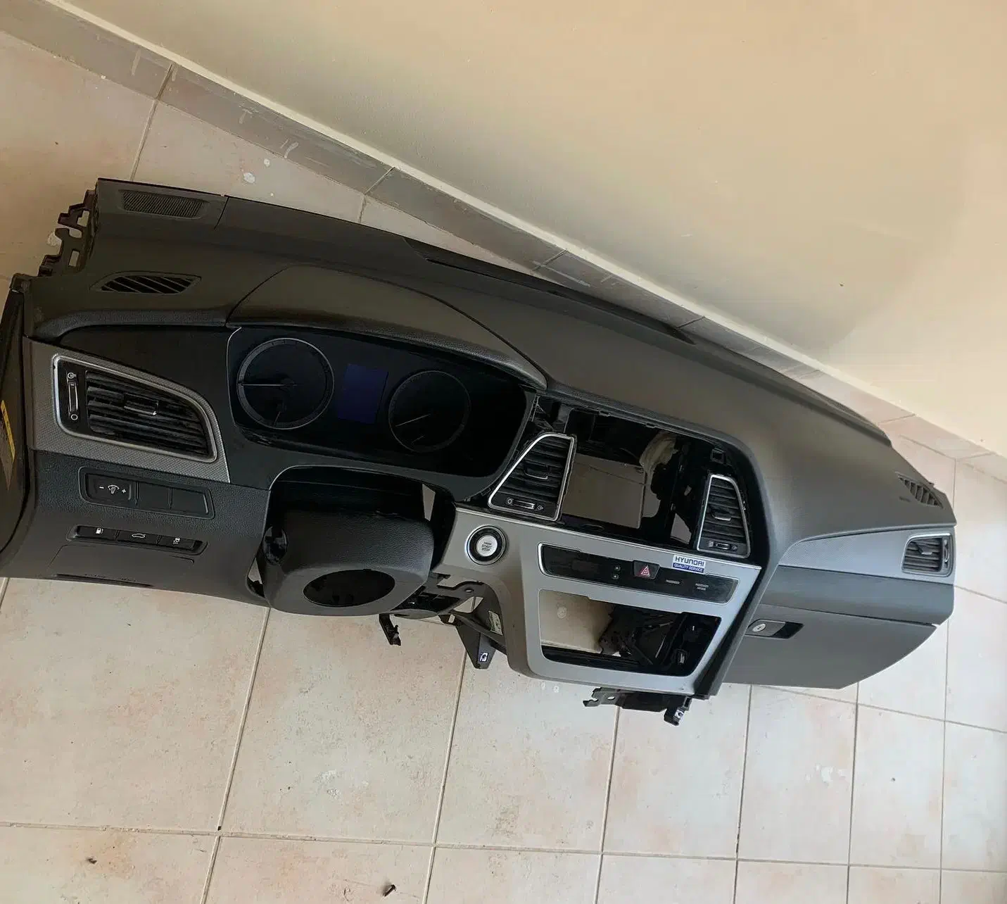 سپر کامل سوناتا ۲۰۱۷ و چراغ عقب و داشبورد|قطعات یدکی و لوازم جانبی|تهران, بازار|دیوار