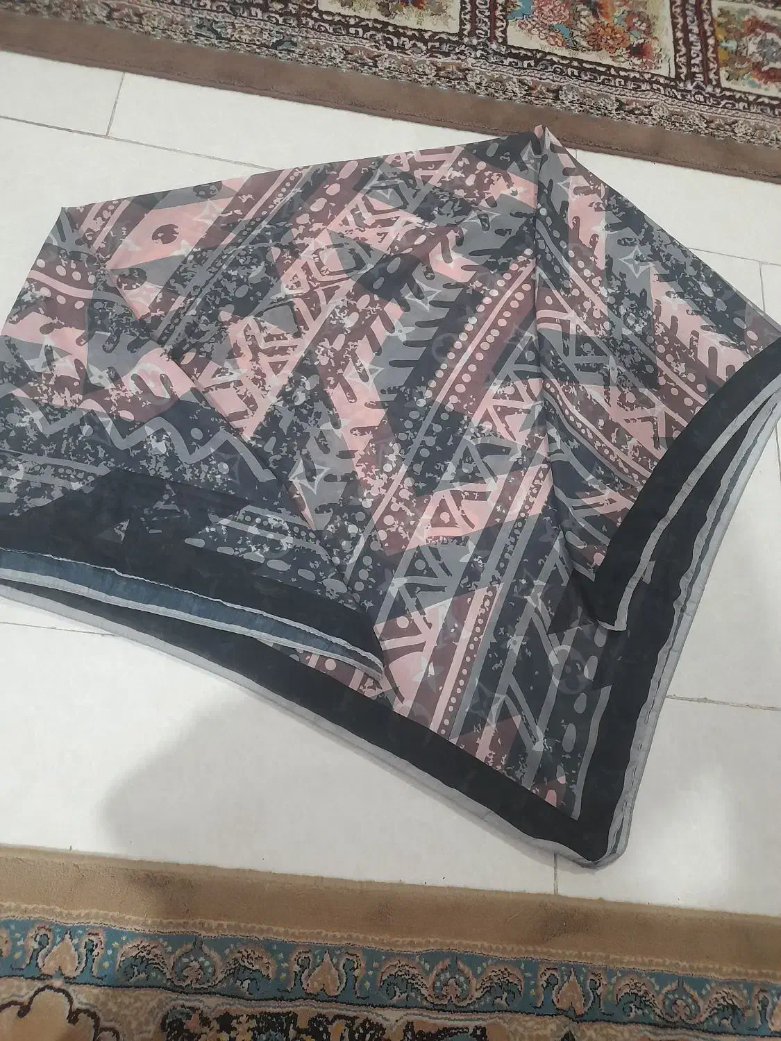 روسری|لباس|گرگان, |دیوار
