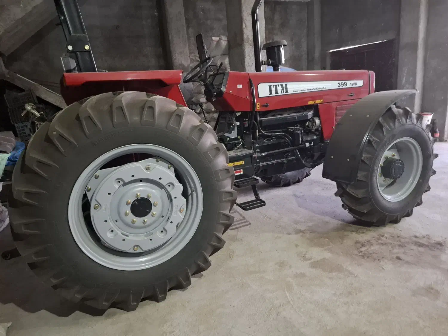 تراکتور۳۹۹|خودرو سنگین|گنبد کاووس, |دیوار