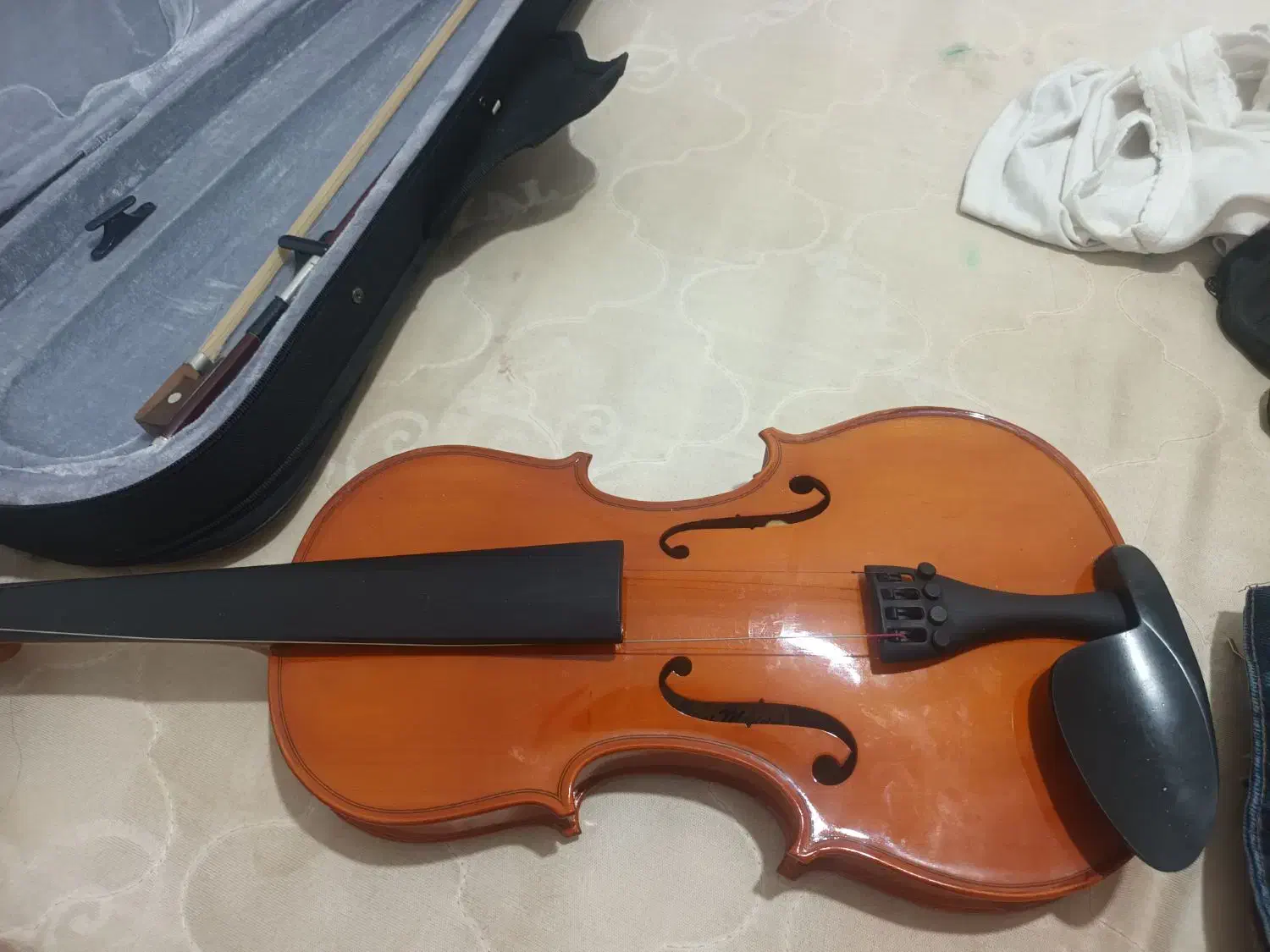 ویلون studnt|ویولن|تهران, تختی|دیوار