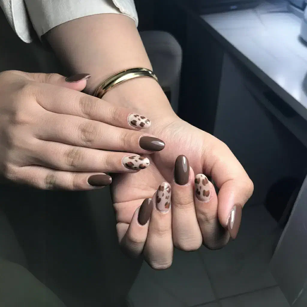 کاشت ناخن|خدمات آرایشگری و زیبایی|فولادشهر, مسکن مهر فولادشهر|دیوار