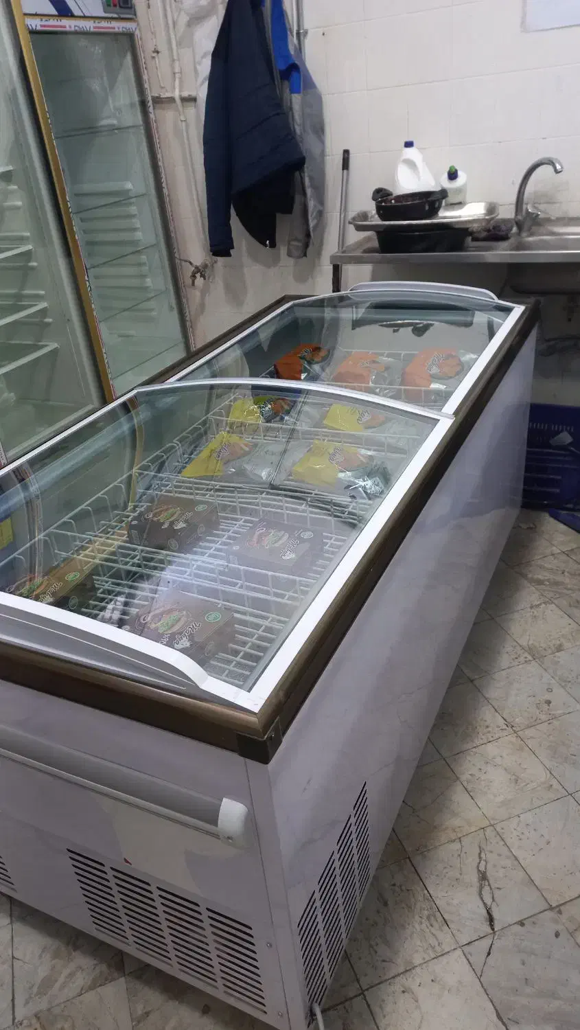 فریزر بستنی  ۱۰۰۰لیتری فروشگاهی یخنوش|فروشگاه و مغازه|تهران, دولتخواه جنوبی|دیوار