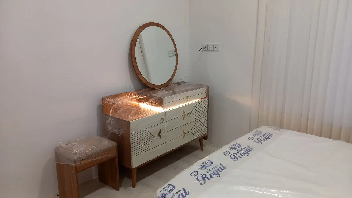 تخت خواب|تخت و سرویس خواب|فراغی, |دیوار