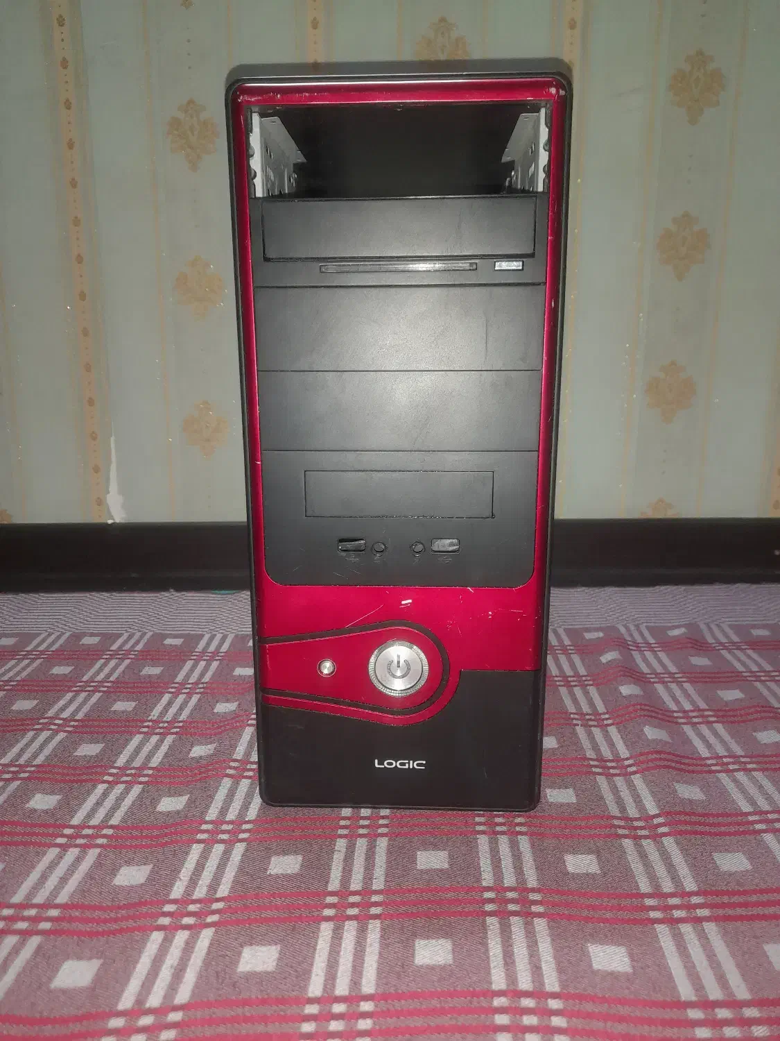 قاب کیس در حد نو|قطعات و لوازم جانبی رایانه|قم, زنبیل آباد|دیوار