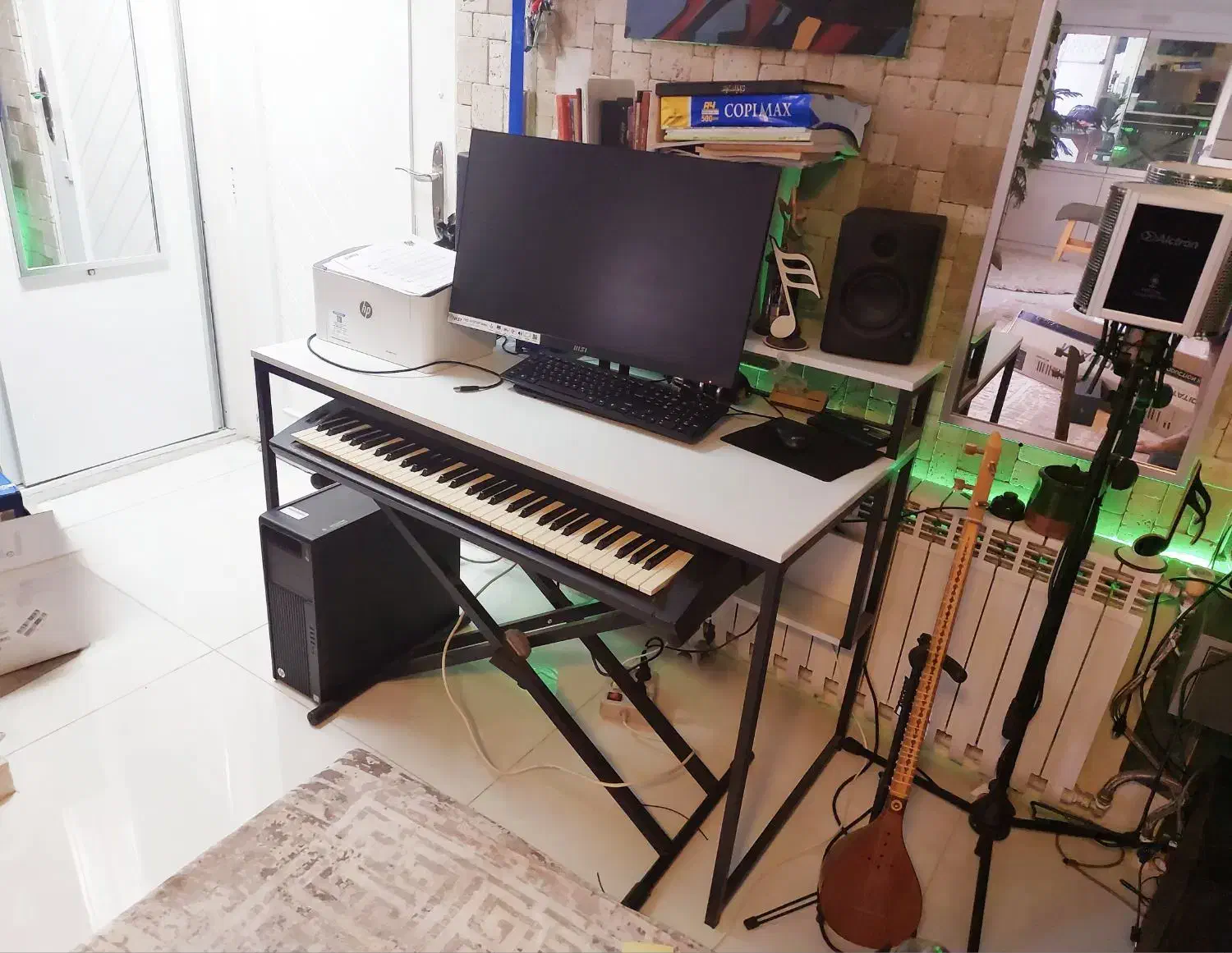 میز کامپیوتر سالم و نو|میز تحریر و کامپیوتر|تهران, سعادت‌آباد|دیوار