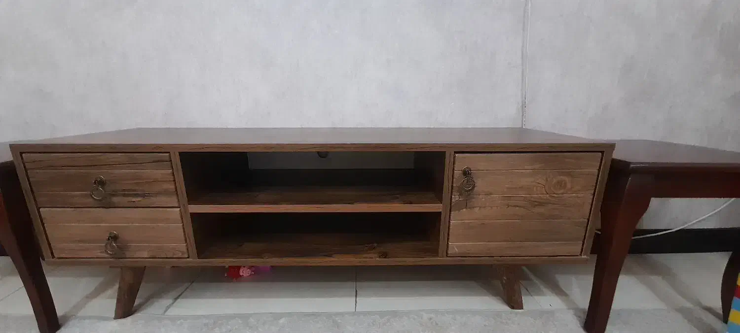 لوستر و میز تلویزیون وجاکفشی|میز تلویزیون|شریفآباد, |دیوار