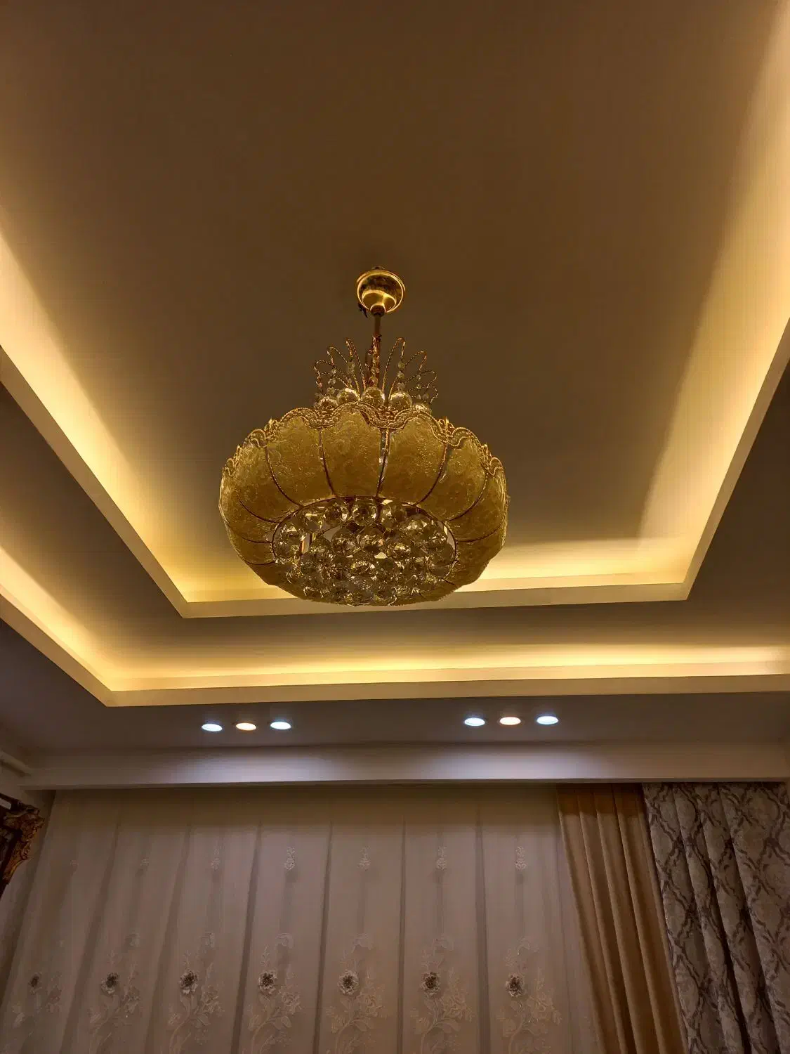 لوستر هشت شاخه|لوستر و چراغ آویز|قزوین, |دیوار