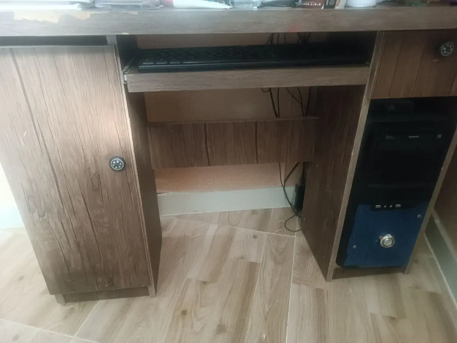 میز کامپیوتر|میز تحریر و کامپیوتر|سمنان, |دیوار