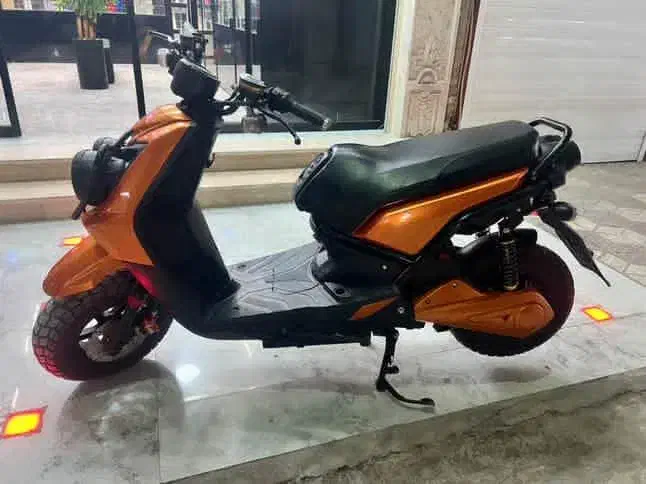 موتور برقی شارژی تمیز با قیمت هشتاد میلیون ...|موتورسیکلت|بندر گناوه, |دیوار