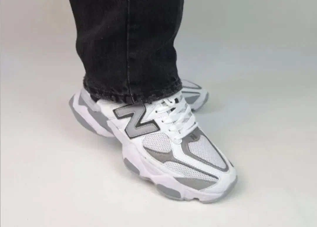 کفش اسپرت مردانه نیوبالانس 9060 سفید طوسی|کیف، کفش، کمربند|هندیجان, |دیوار