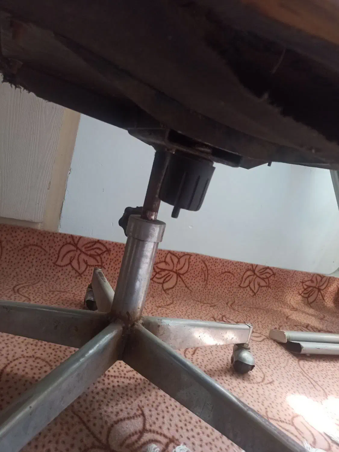 صندلی از چوب گردو|صندلی و نیمکت|گرگان, |دیوار