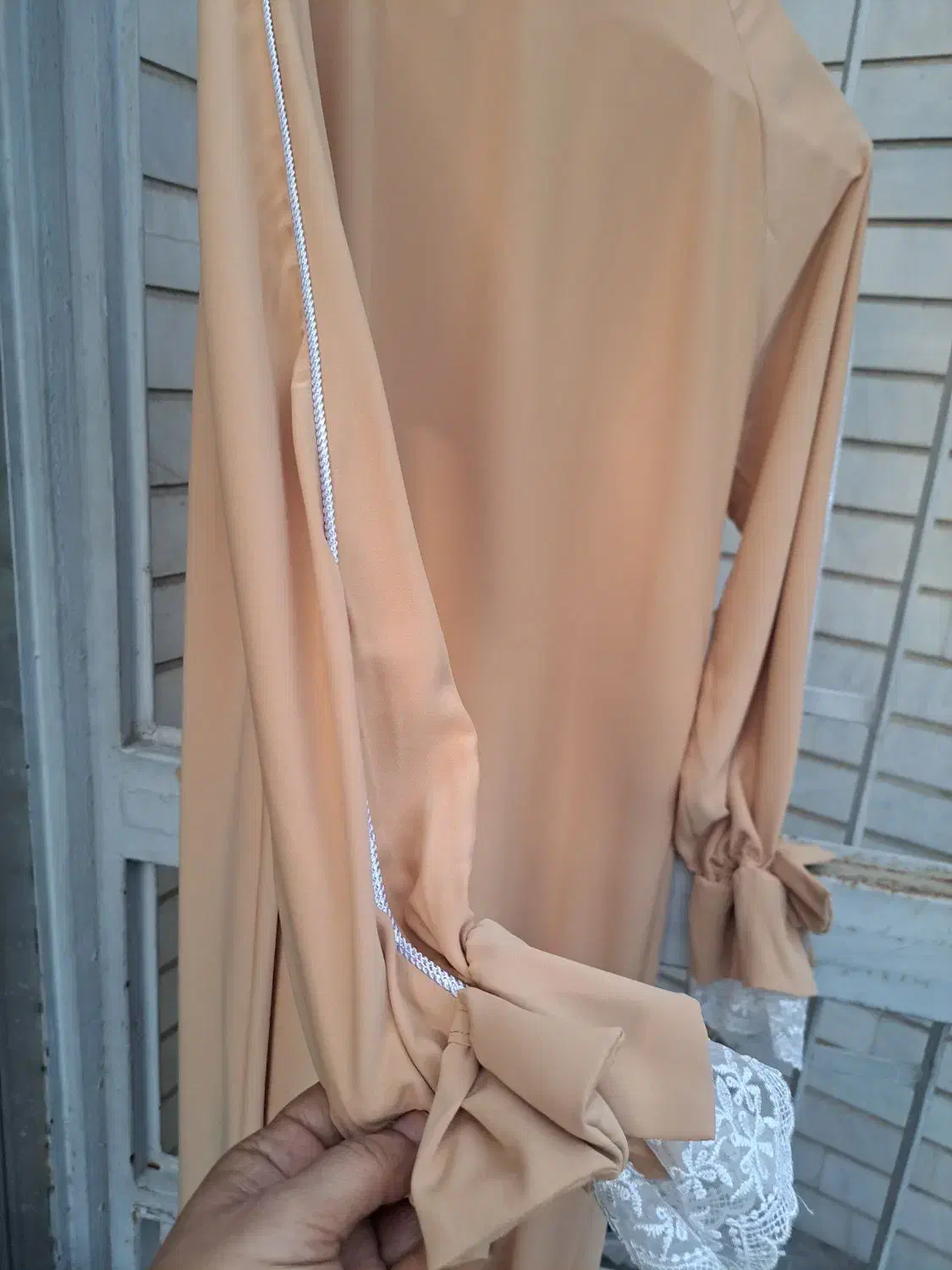 عبا جنس الیزه|لباس|ری, دیلمان|دیوار