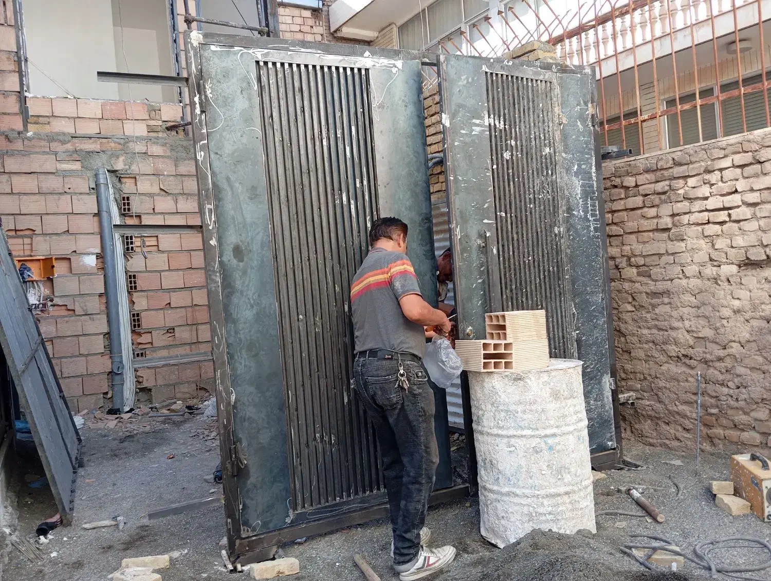 جوشکار سیار.برش کاری. تراش کاری .|خدمات پیشه و مهارت|سبزوار, قلعهنو دهزار|دیوار