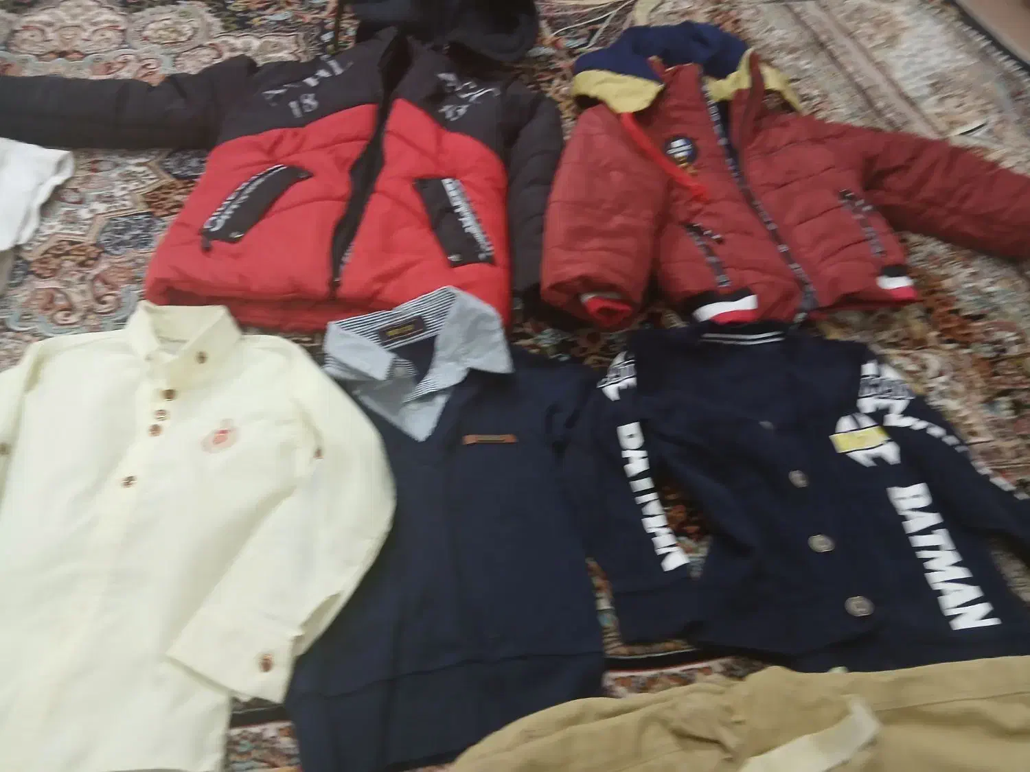 لباس بچه|کفش و لباس بچه|اندیشه, اندیشه فاز ۱|دیوار