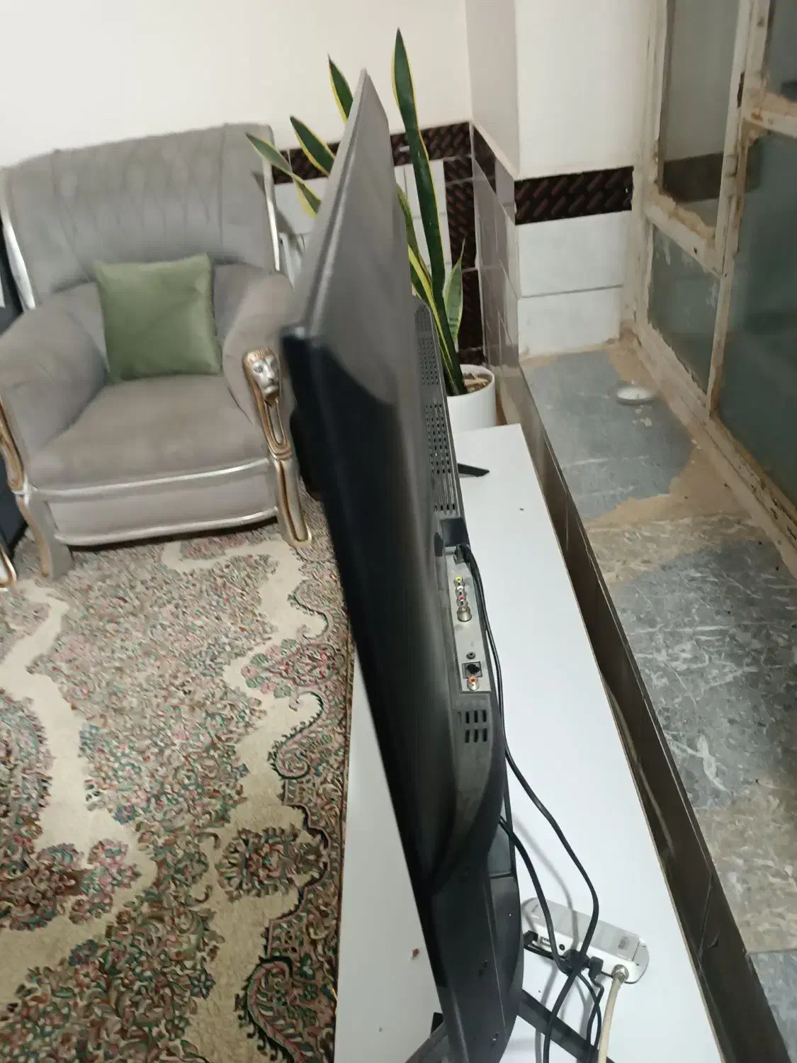 تلویزیون|تلویزیون و پروژکتور|تربتحیدریه, پائین ولایت|دیوار