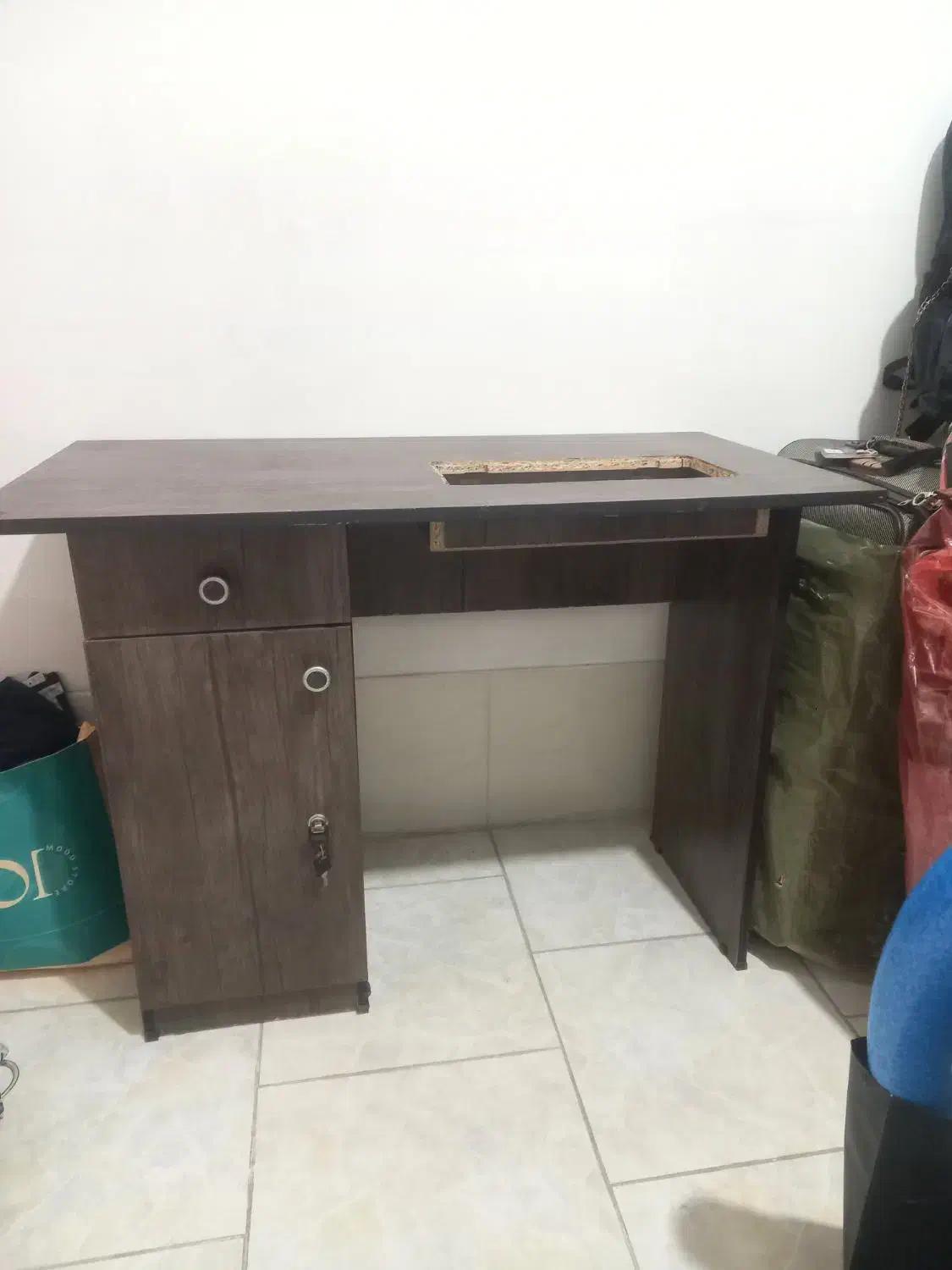 میز خیاطی تمام ام دی اف نو نو|چرخ خیاطی و ریسندگی|شیراز, شهرک پرواز|دیوار