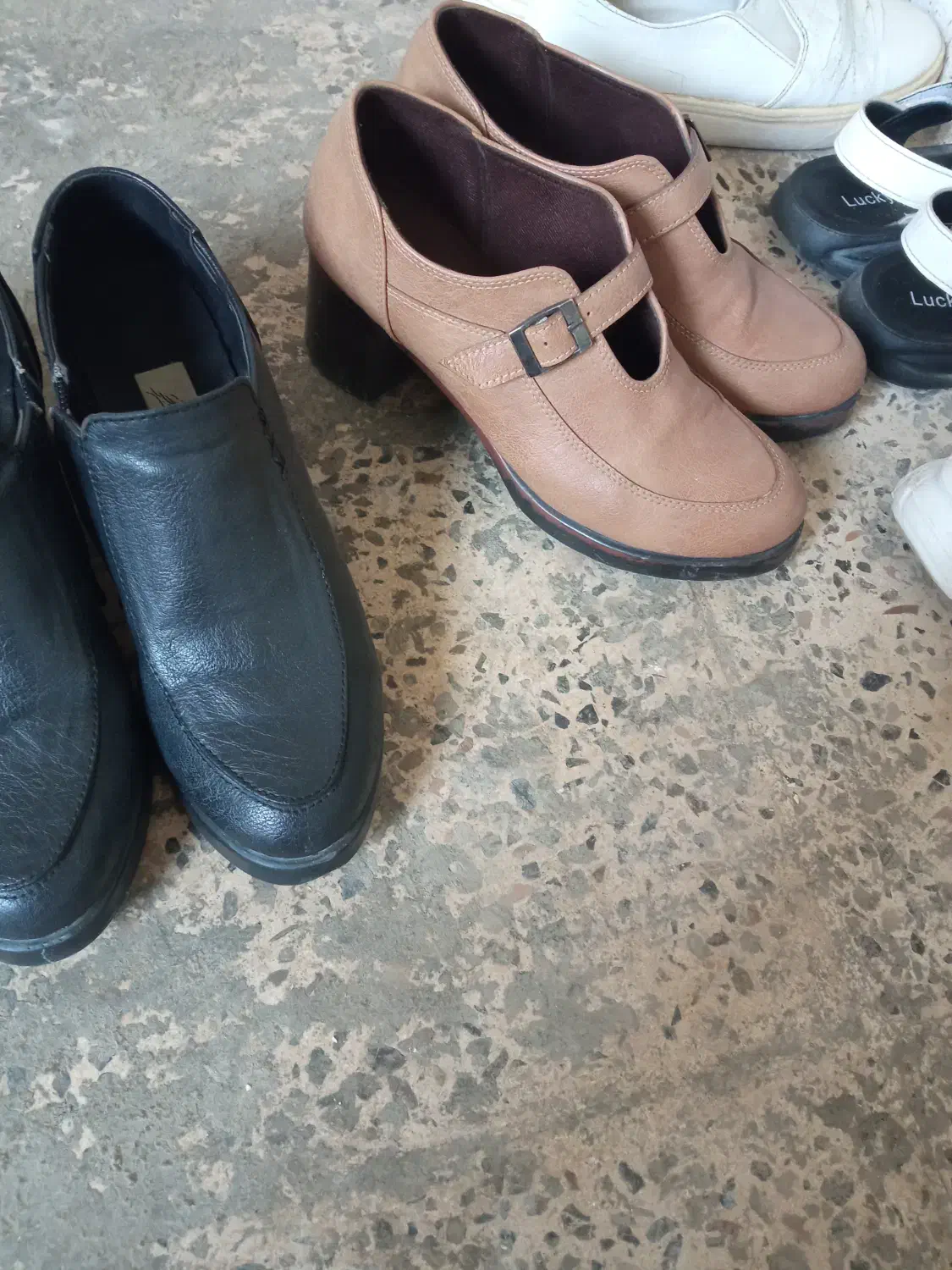 کفش سایز ۳۹ خیلی تمیز در حد نو|کیف، کفش، کمربند|گنبد کاووس, |دیوار