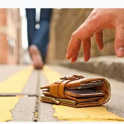 گمشده مدارک|اشیا|خرمشهر, |دیوار