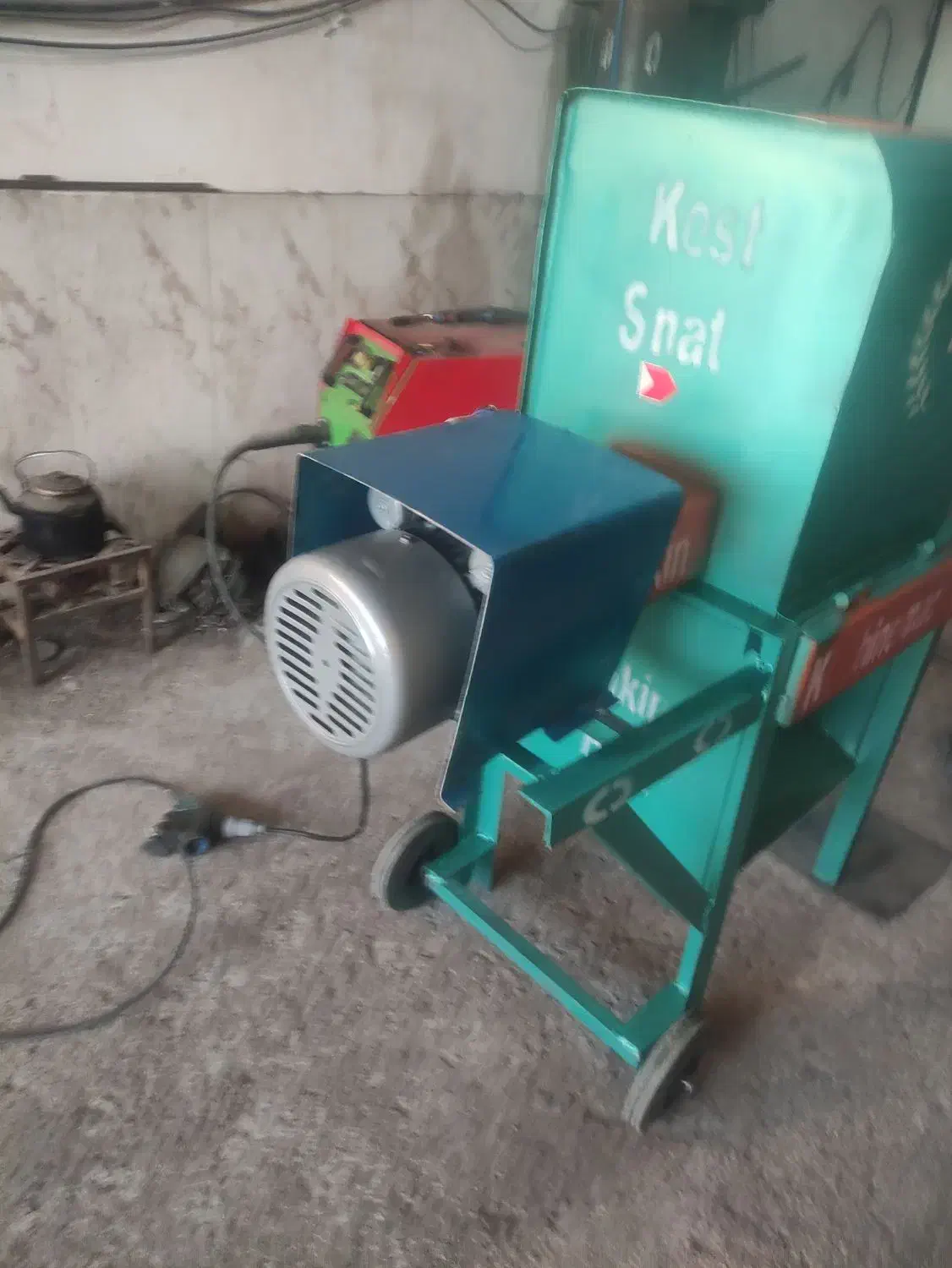 علف کاه نان خشک و چغندر خردکن|ماشینآلات صنعتی|خسروشاه, |دیوار