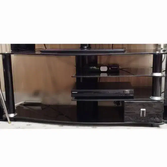 میز تلویزیون شیشه ای|میز تلویزیون|تهران, قیام|دیوار