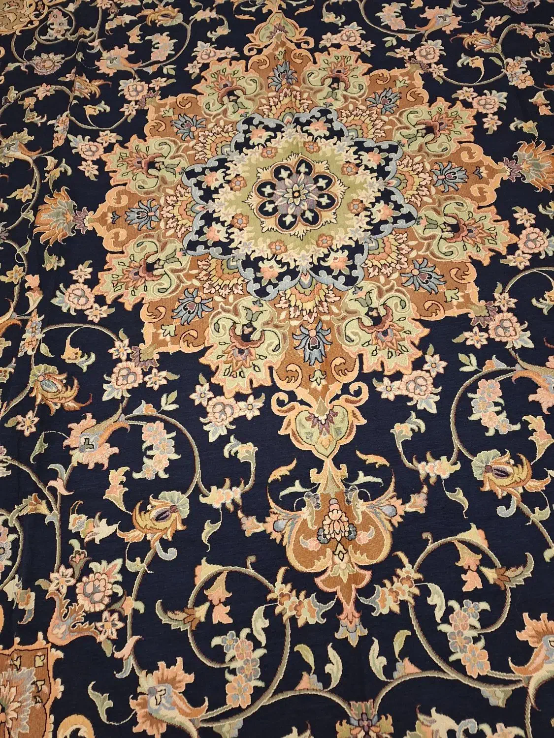 روفرشی دوعدد ۹ متری و ۶ متری مخمل سالم و تمیز|روفرشی|تهران, نارمک جنوبی|دیوار