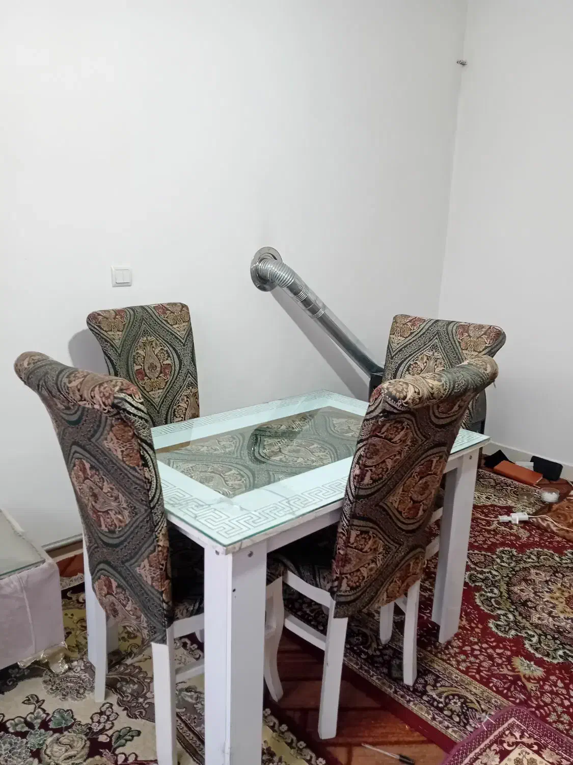 میز ناهارخوری ۴ نفره|میز و صندلی غذاخوری|تبریز, |دیوار