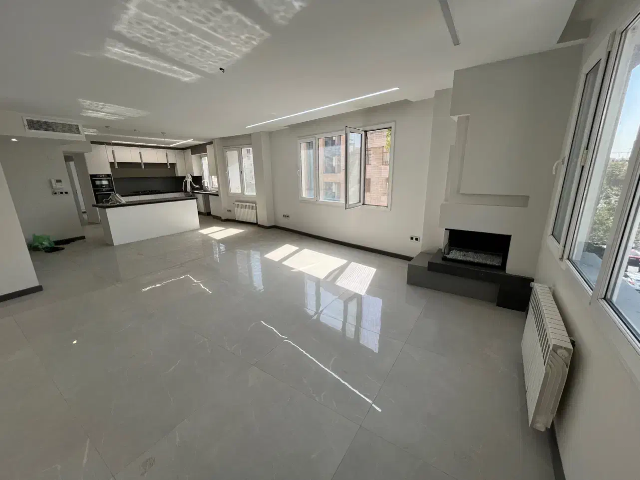 ۱۹۵متر۳خواب(بازسازی شده/خیابان کریمی)|فروش آپارتمان|تهران, قیطریه|دیوار