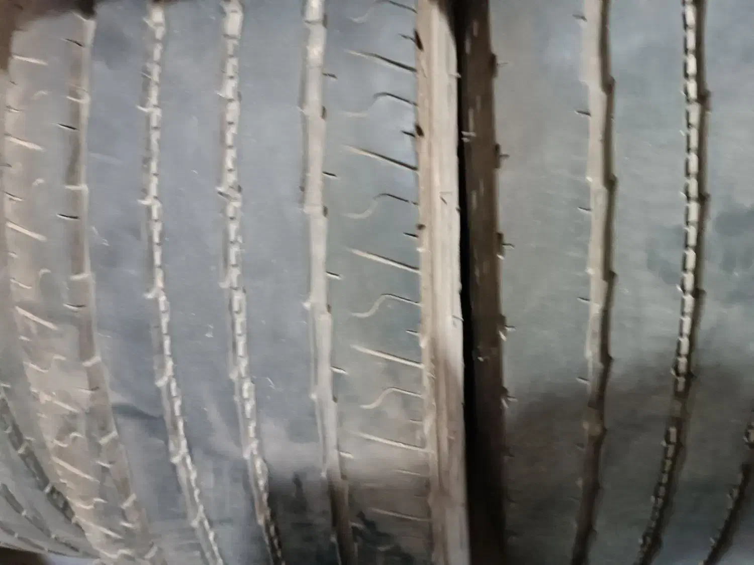 لاستیک ۳۱۵/۸۰/۲۲/۵ولاستیک خاوری تیوپلس|قطعات یدکی و لوازم جانبی|بم, |دیوار