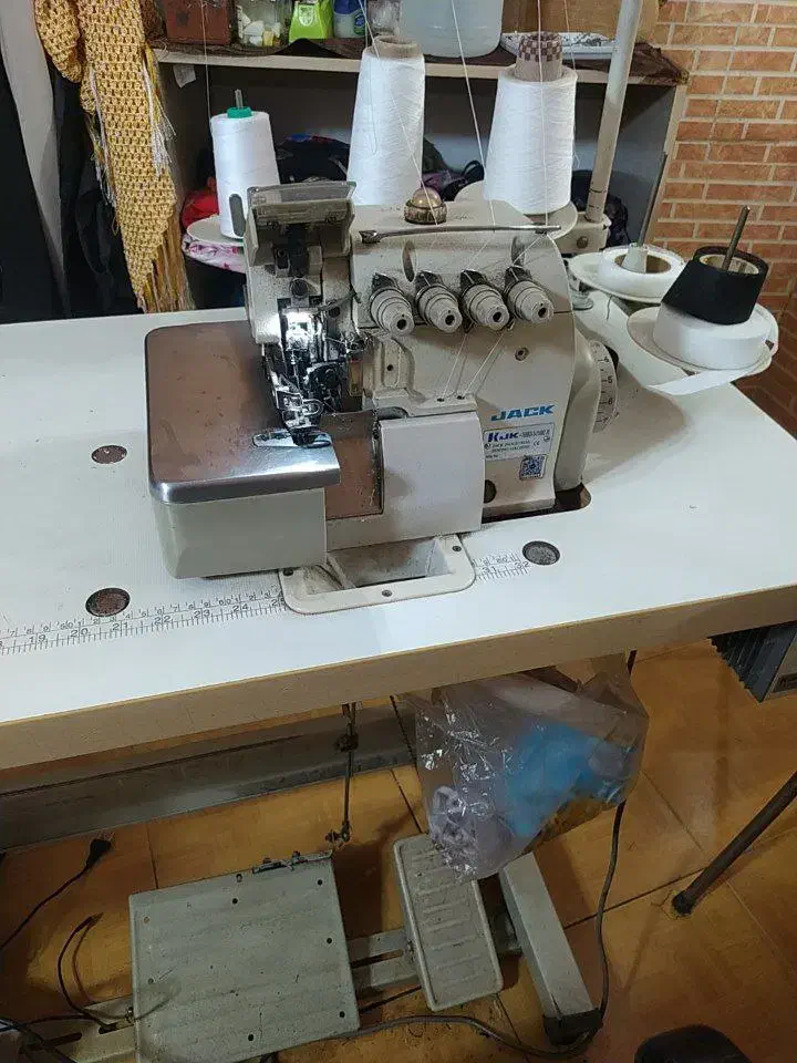 سردوز5نخ جک|چرخ خیاطی و ریسندگی|املش, |دیوار