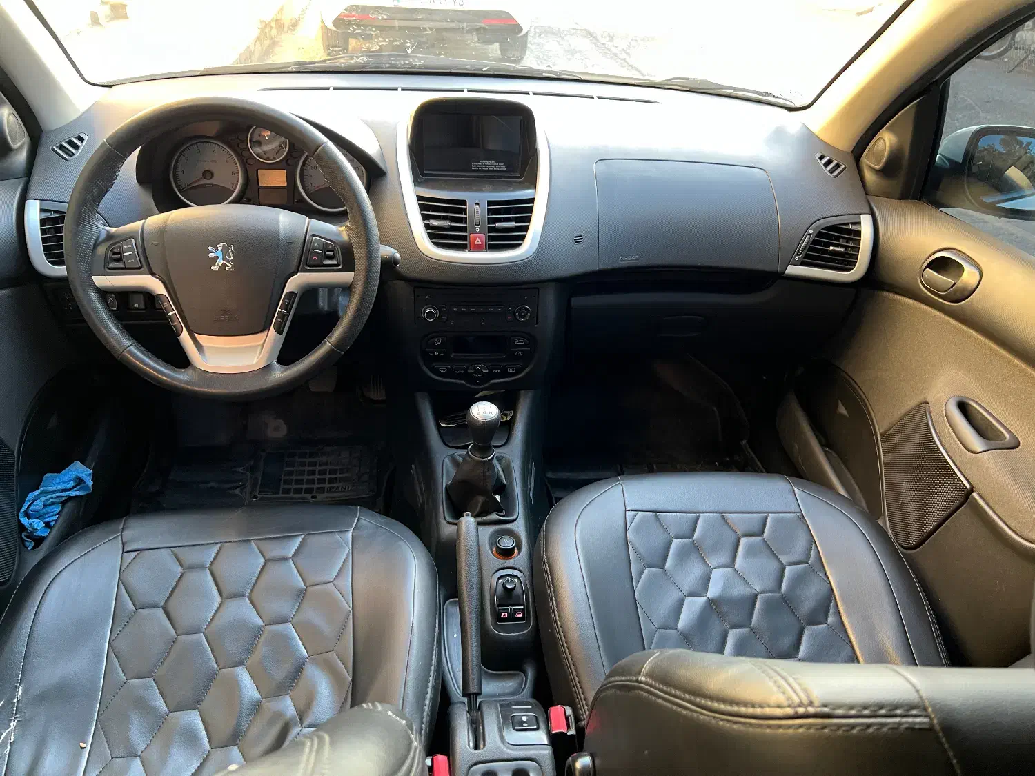 پژو 207|خودرو سواری و وانت|سیرجان, |دیوار