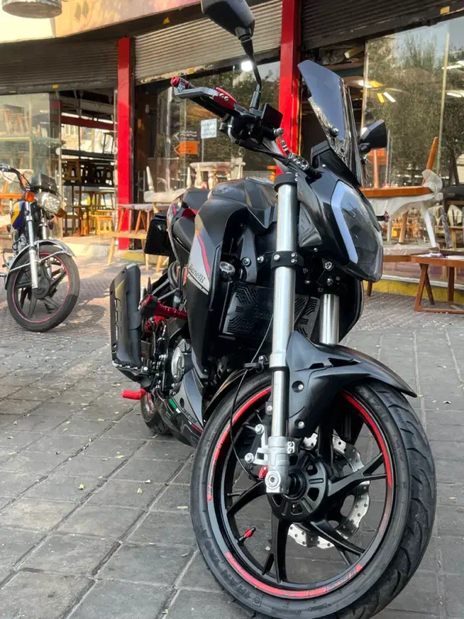 بنلی ۱۸۰s بنلی|موتورسیکلت|تهران, فردوسی|دیوار