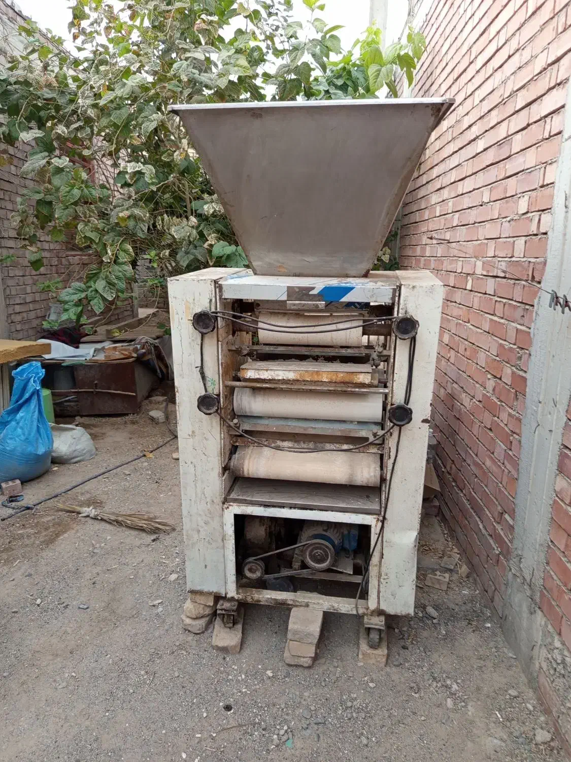 چهار غلتک نانوایی|ماشینآلات صنعتی|رودبار (کرمان), |دیوار